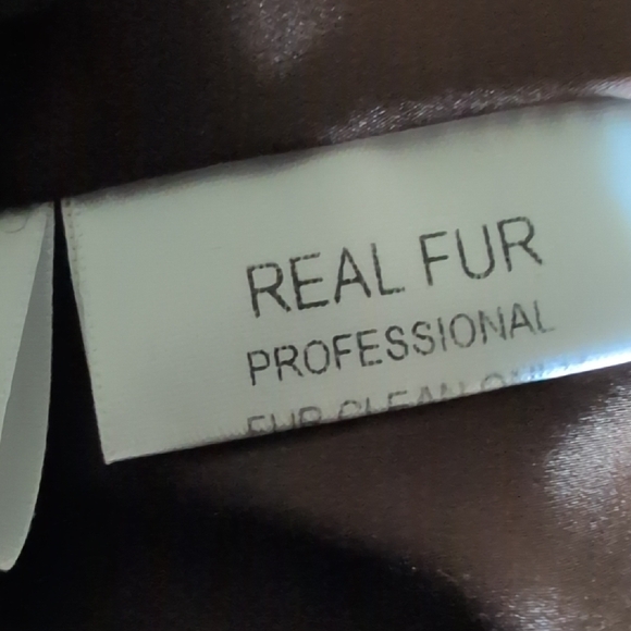 Bisang (Neiman Marcus) Chocolate Brown Coat - Picture 7 of 8